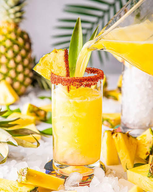 Aguas Nat. Piña Med.