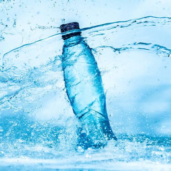 AGUA MINERAL